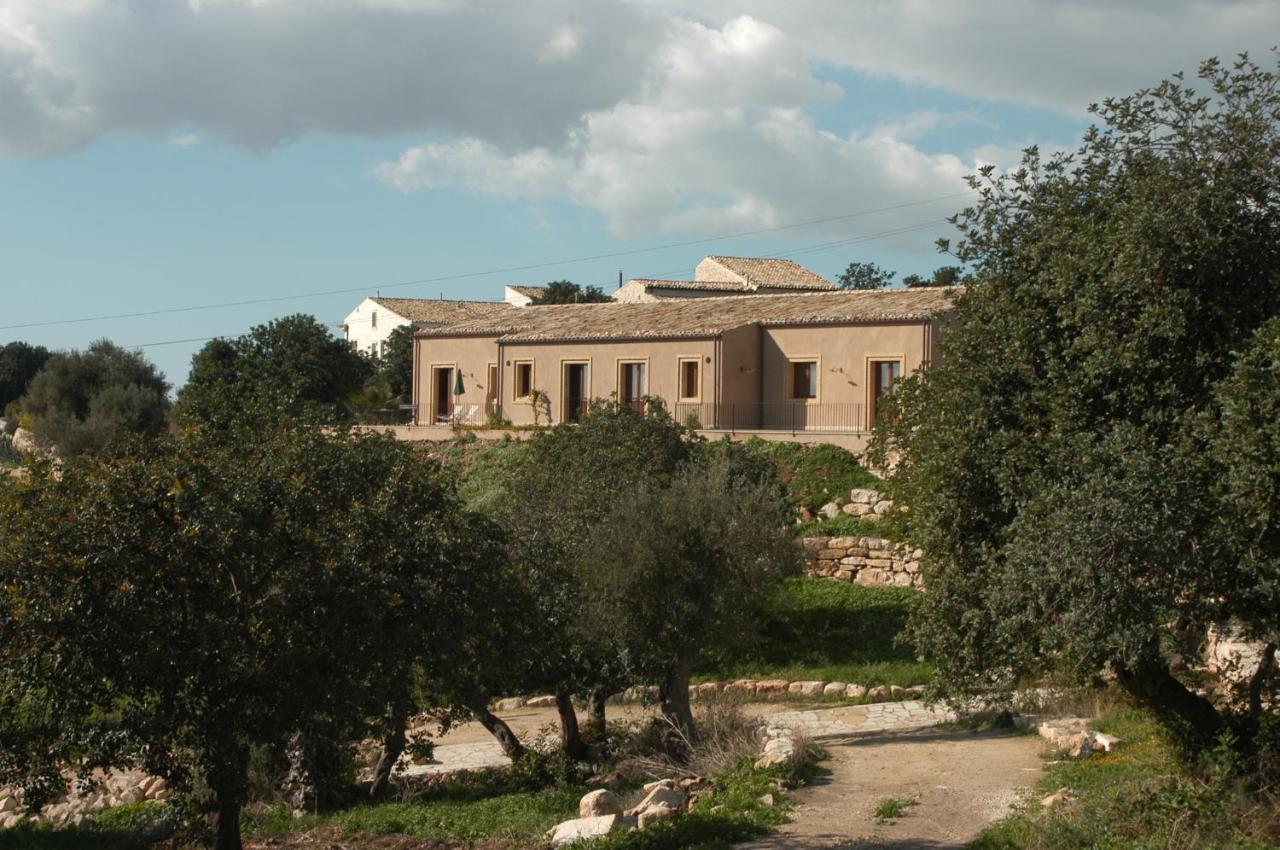 Отель Relais Parco Cavalonga Доннафугата Экстерьер фото